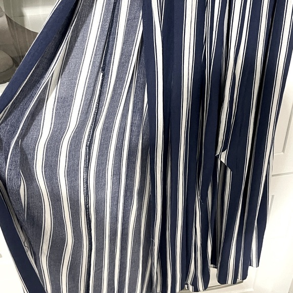 Luxxel XS Open Split Leg Jumpsuit - Picture 4 of 4